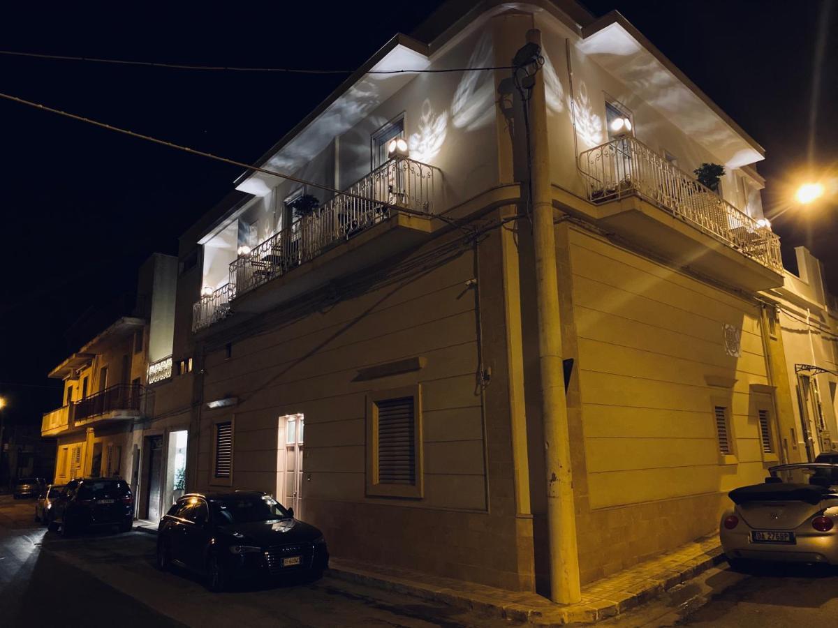 Le Stanze Di Brando E Nico Acomodação com café da manhã Tricase Exterior foto